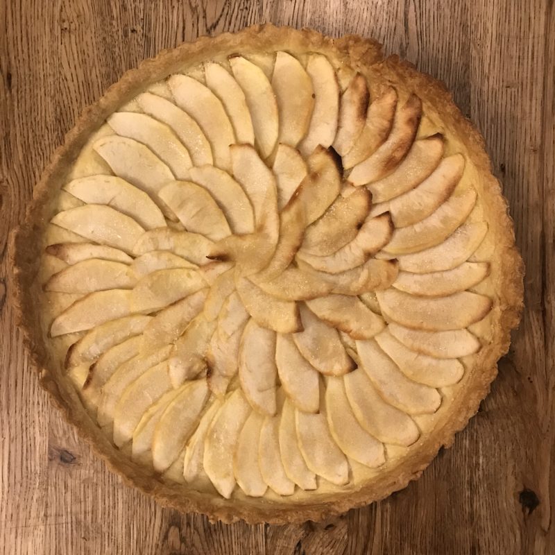 Simple apple tart